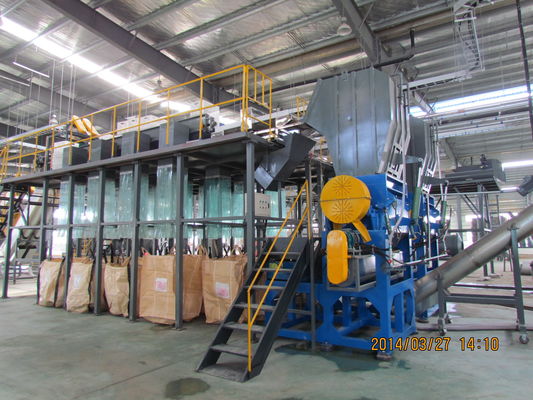 Trituradora de reciclaje plástica del CE, botella del ANIMAL DOMÉSTICO 2000kg/H que recicla la línea