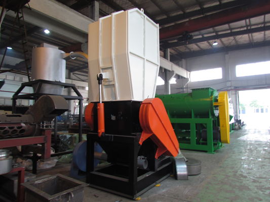 Máquina machacante plástica que corta de los cuchillos 30kw V ajustable