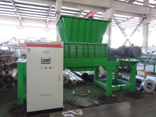 máquina de la trituradora del eje del gemelo 18.5kw, picadora de papel durable del neumático