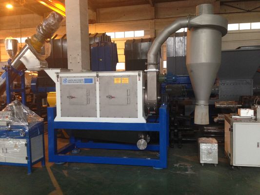 Máquina de desecación plástica de la humedad 1,8% finales para las escamas rígidas
