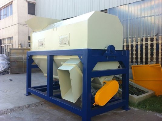 Línea de reciclaje plástica 3T/H de la máquina de la película agrícola del PE con la eliminación de la arena del légamo